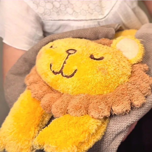 タオルでやさしく包んだ様子